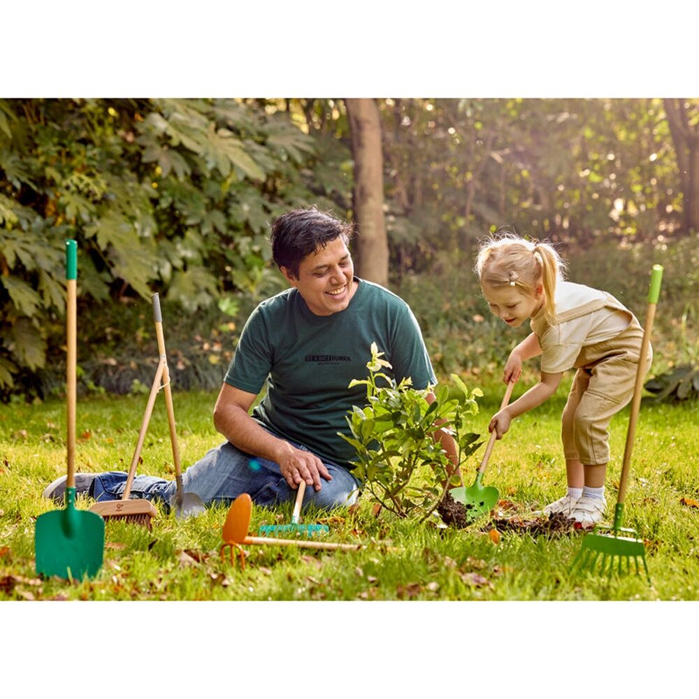 2PK Hape Garden Broom Wooden Gardening Tool Outdoor Play Kids Toy 4y Brown