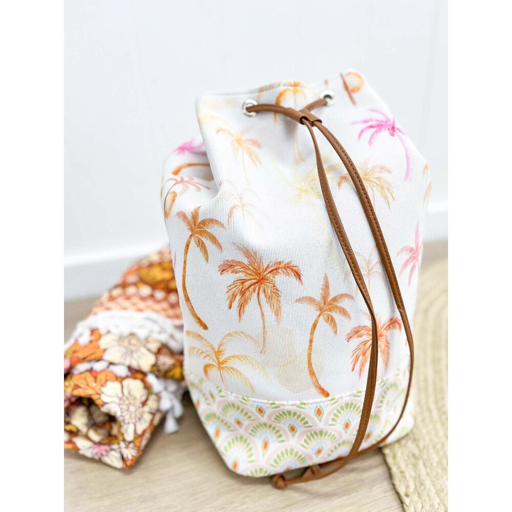LVD White/Orange Palm Island Summer Beach Backpack Bag 41x24x45cm
