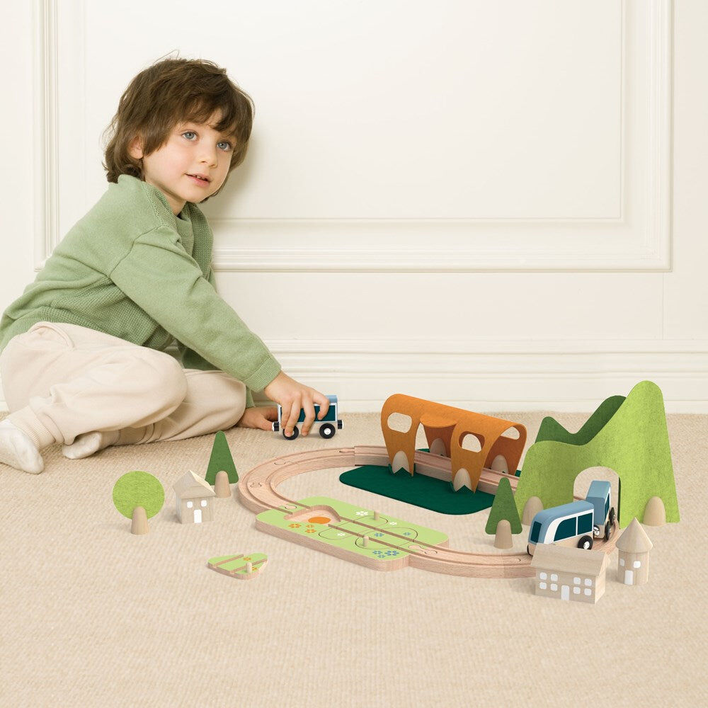 40pc Classic World Children's Wooden Little Train Playset 3Y+