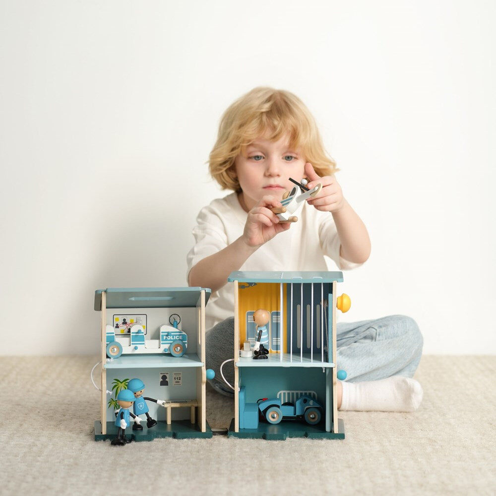 Classic World Children's Wooden Police Station Pretend Playset 3Y+