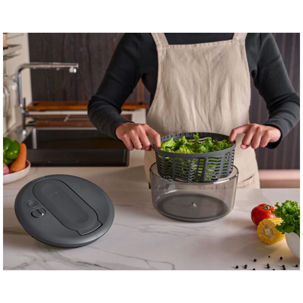 Zyliss Swift Dry Salad Spinner/Strainer Kitchen Gadget/Tool Dark Grey