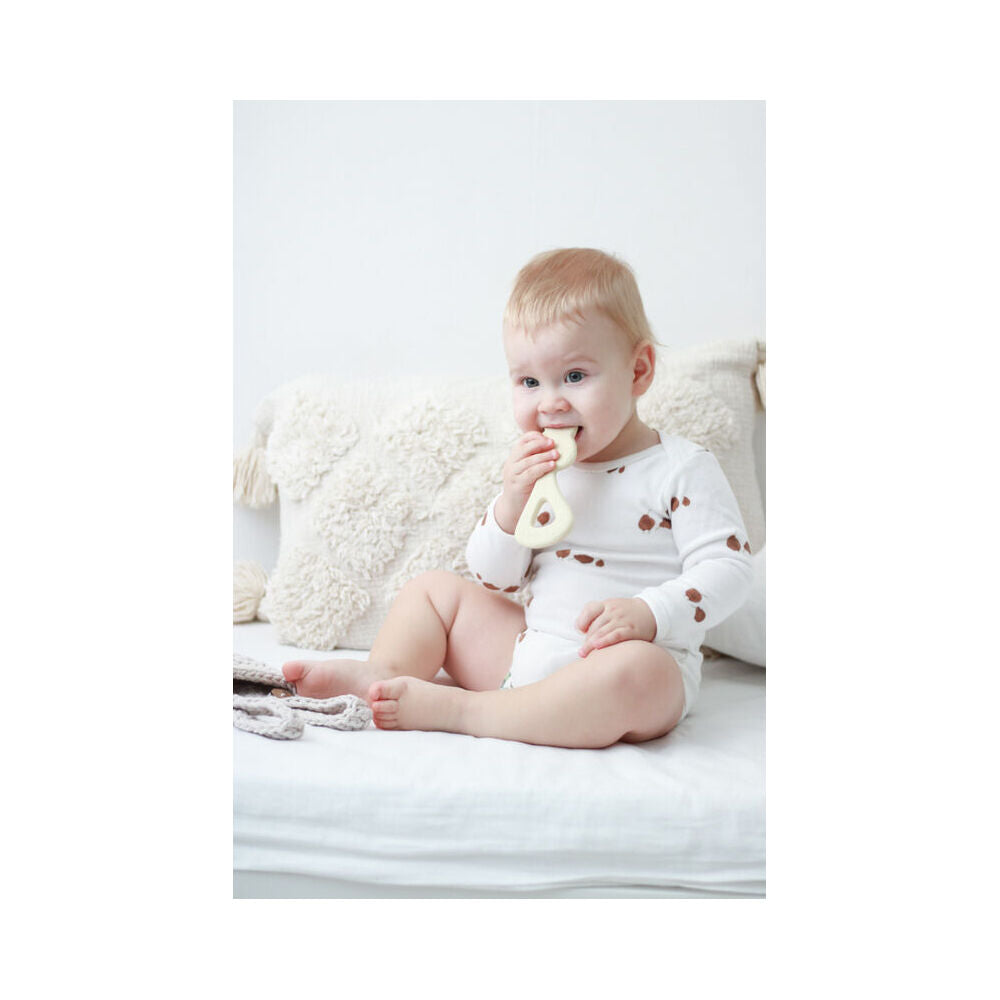 Tikiri Rubber Giraffe Flat Teether-Boxed 91502 Kids/Infant Chew Toy 0m+