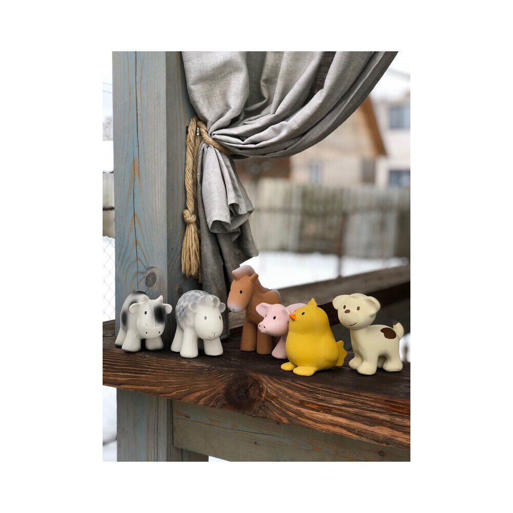 2PK Tikiri 12cm Farm Animal Rubber Cow 95002 Sensory Toy 0m+ White