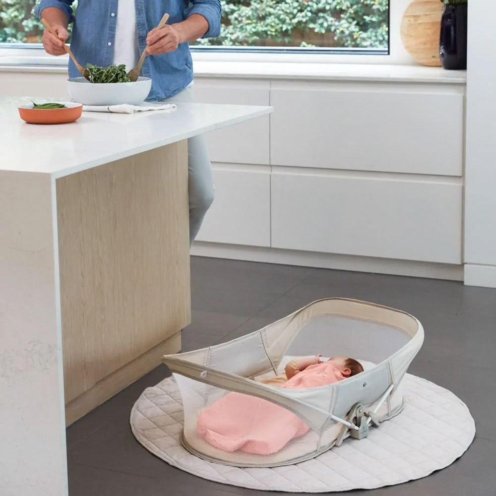 Ergo Pouch Easy Sleep Portable Bassinet w/ Backpack/Mosquito Net