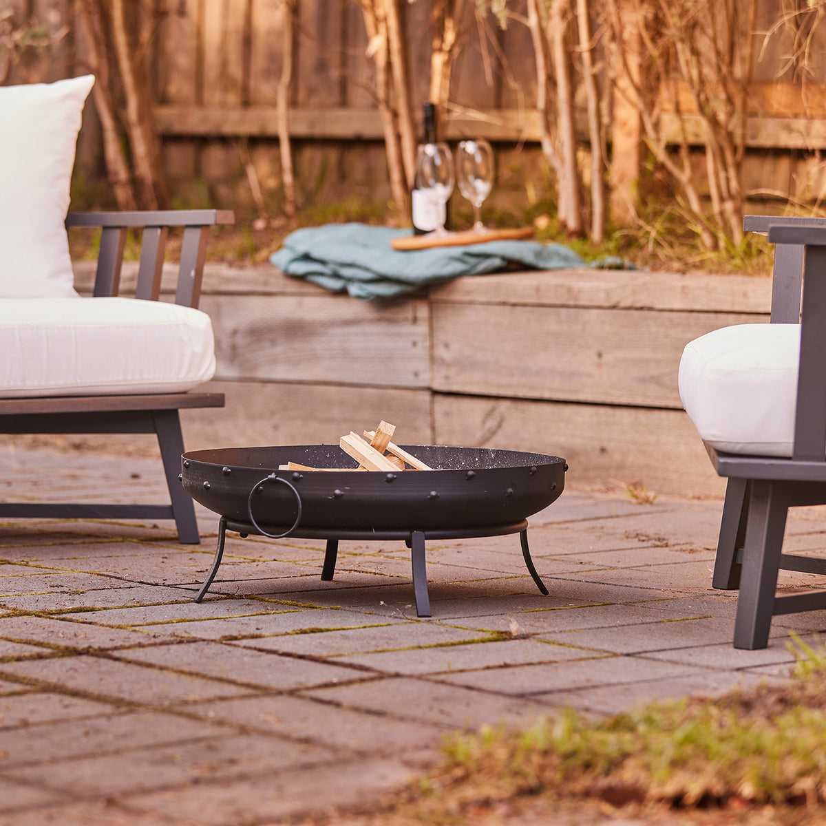 Glow Mini Kali Outdoor Fireplace Garden Fire Pit Black steel