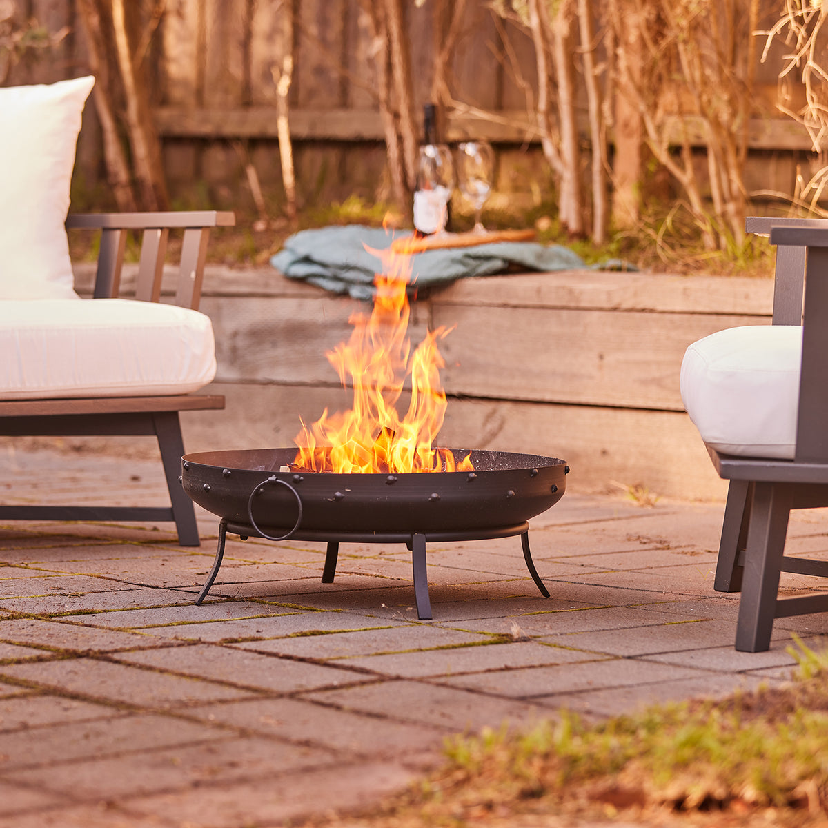Glow Mini Kali Outdoor Fireplace Garden Fire Pit Black steel