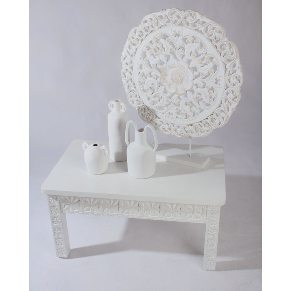 Maine & Crawford Celeste 60cm Round Ornament On Stand - White