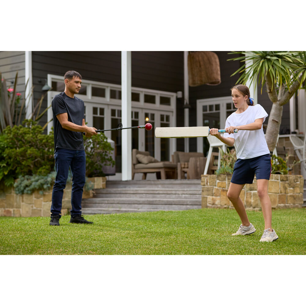 Sklz Collapsable Two-Piece Cricket Bat Trainer 52-inch Black/Red