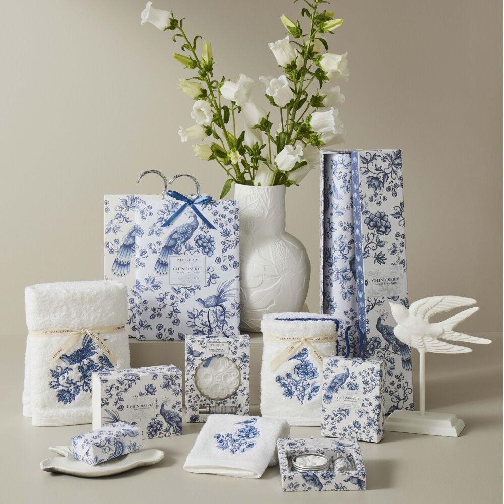 2PK Pilbeam Living Cotton Chinoiserie Hand Towel White/Blue 65cm