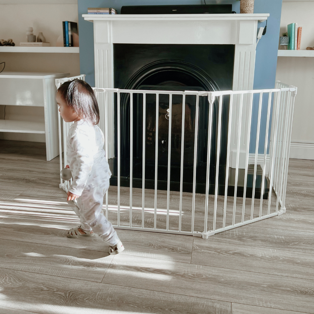 Dreambaby Mayfair 3in1 Converta Playpen Baby Security Gate - White