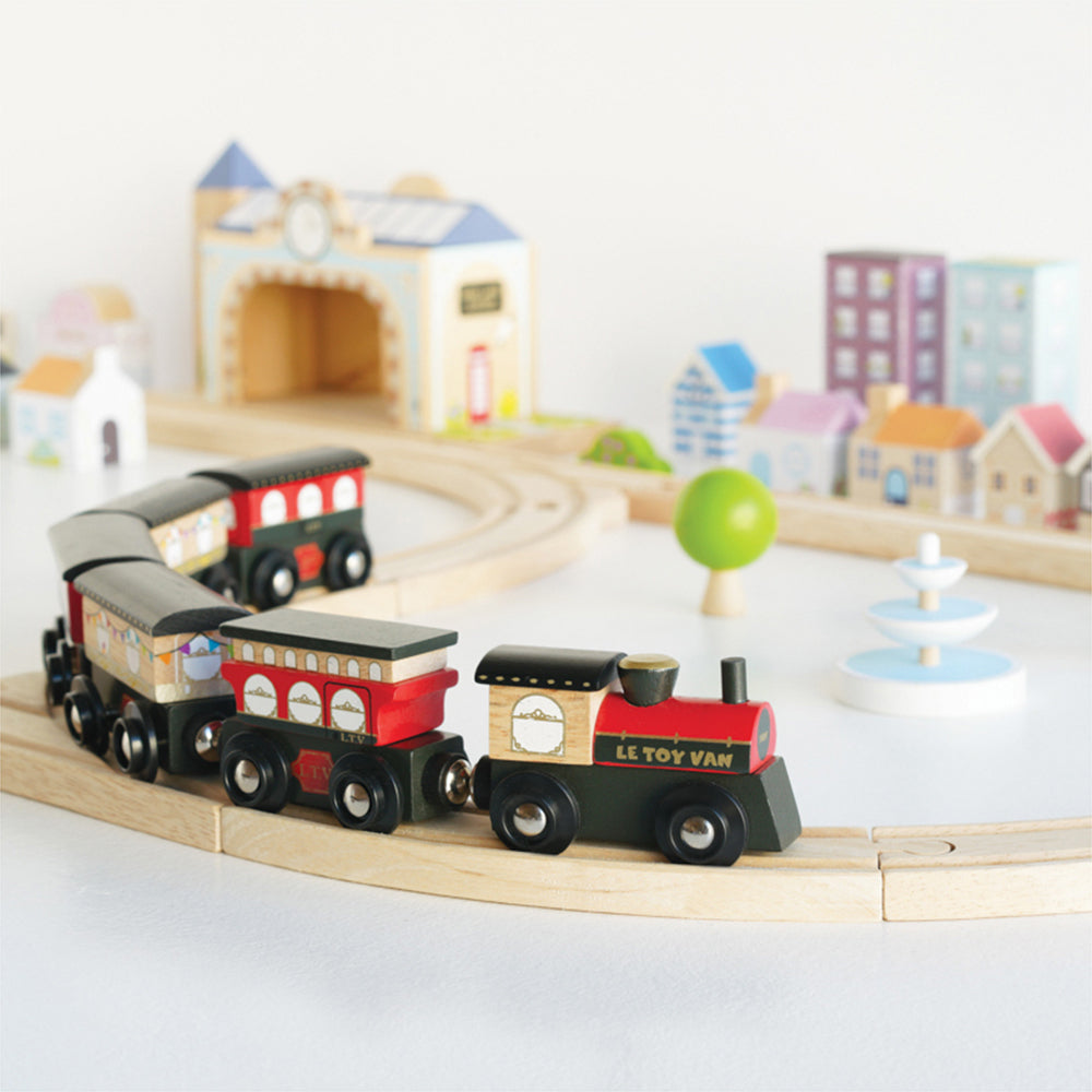 Le Toy Van Royal Express Train Wooden Toy Set Kids 3y+