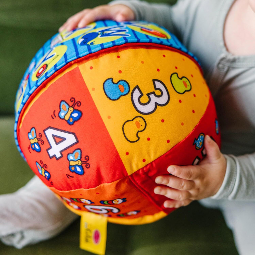 Melissa & Doug 2 in 1 Talking Ball Kids/Childrens Toy 6m+