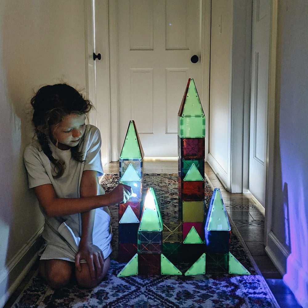 16pc Magna-Tiles Glow Kids/Childrens Magnetic Construction Toy Set 3y+
