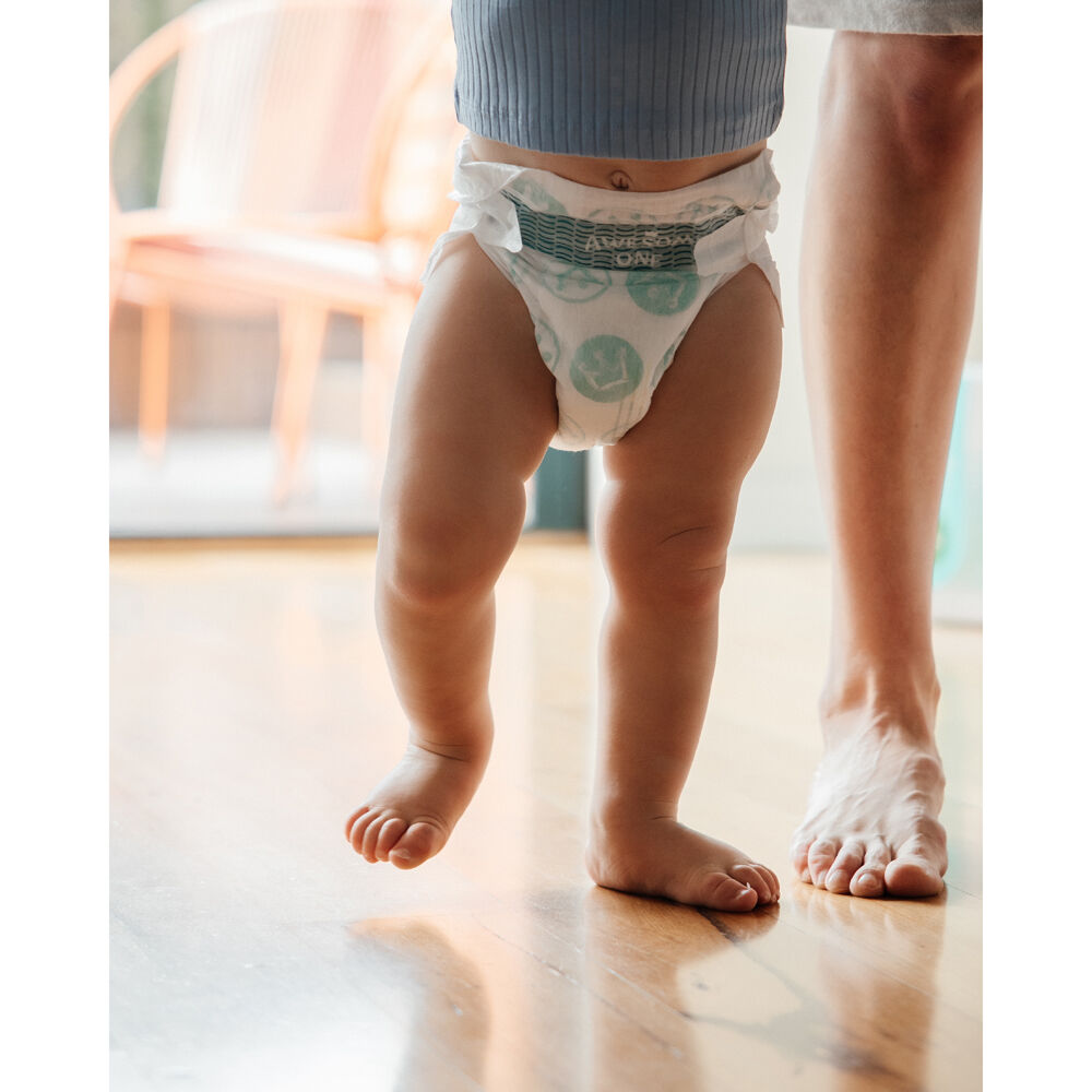 2x 152PK Awesome One Ultra Light, Soft & Absorbent Nappies 10-15kg Size 4 6-24m