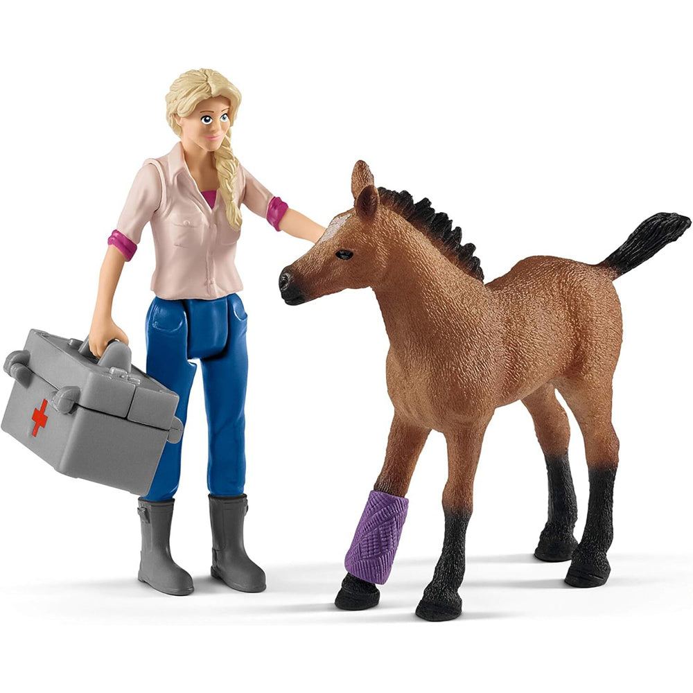 Schleich Kids/Childrens Toy Figurine Vet Visiting Mare And Foal 3y+