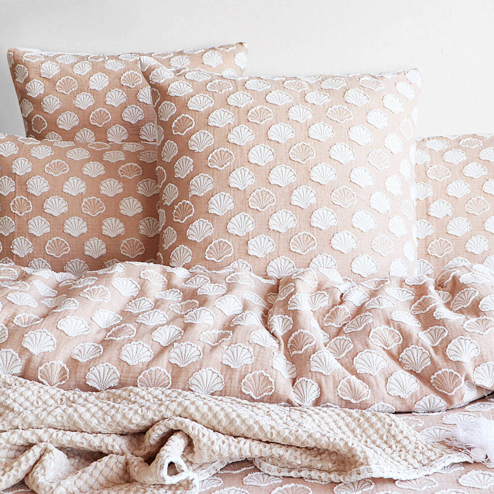 Renee Taylor Ariel Chenille Tufted Jacquard Quilt Set