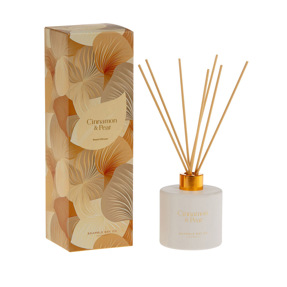 Bramble Bay Summer Blooms Cinnamon and Pear Reed Diffuser Home Fragrance