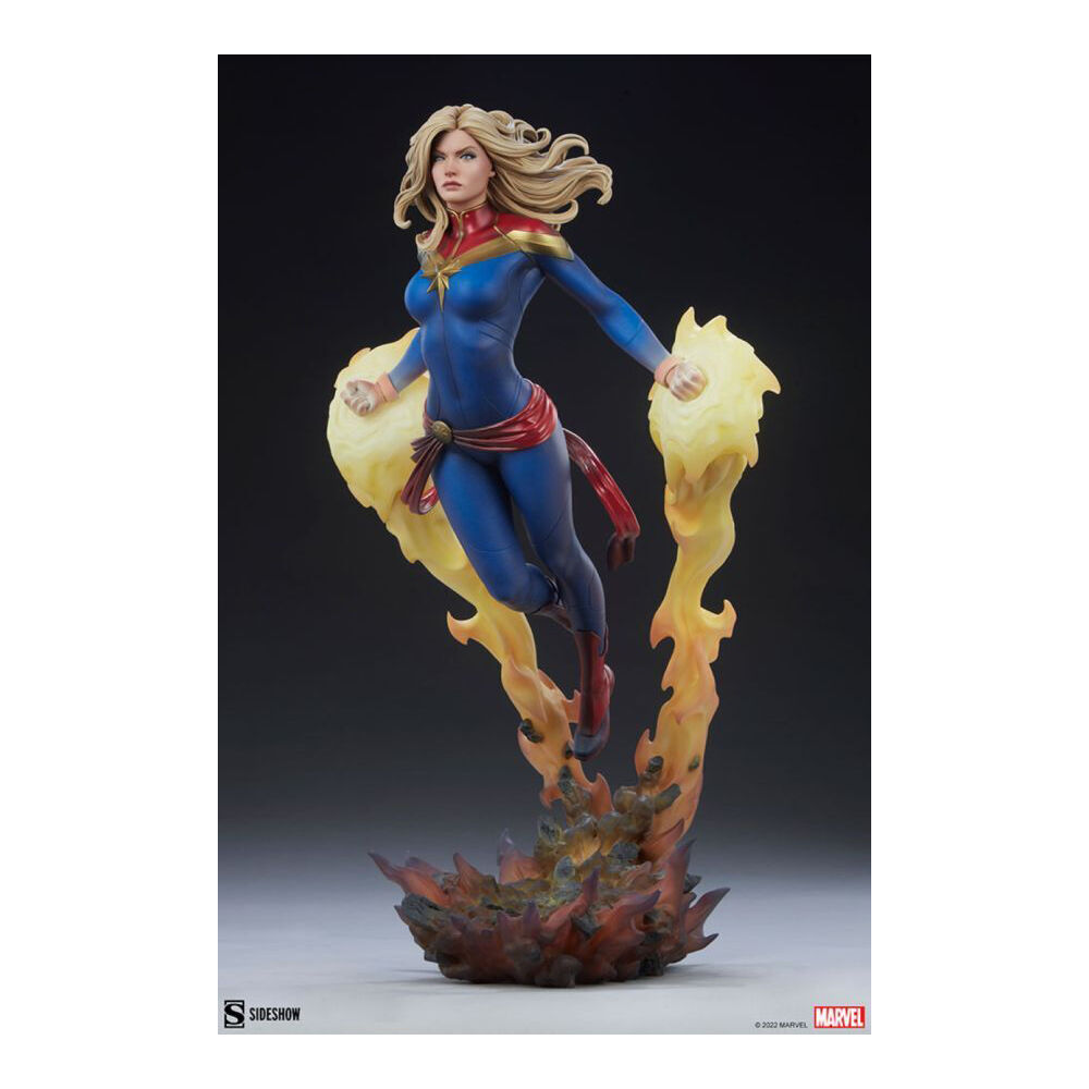 Marvel Comics Captain Marvel Premium Format Statue
