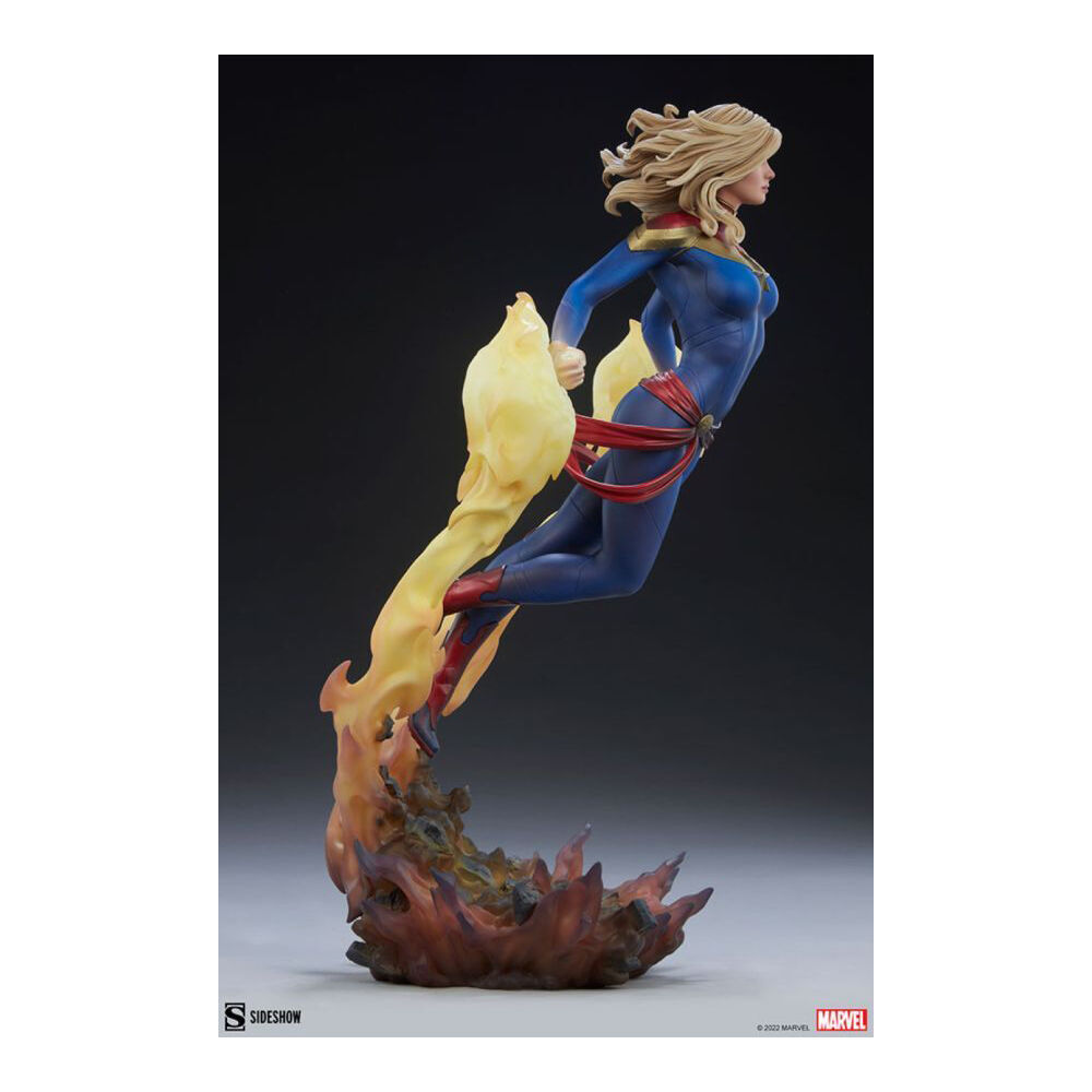 Marvel Comics Captain Marvel Premium Format Statue