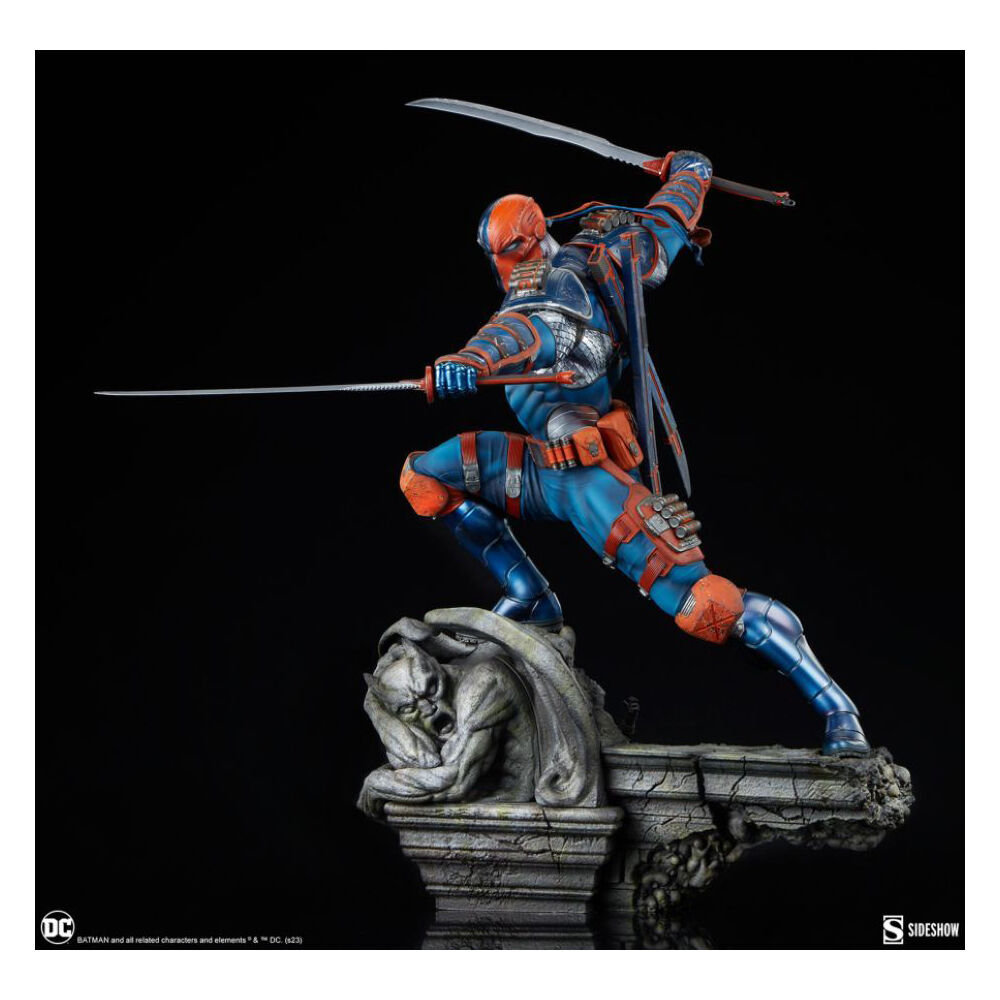 DC Comics Deathstroke Premium Format Statue Action Figure