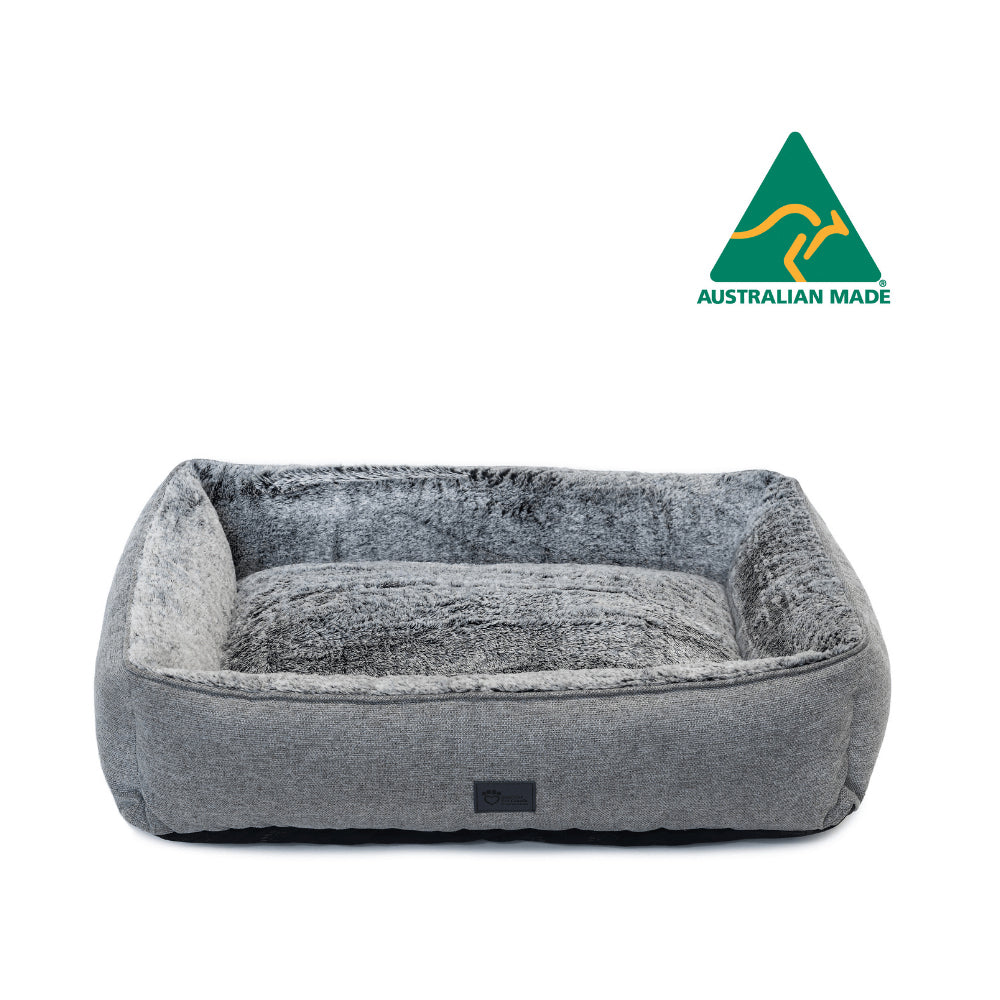 Superior Pet Goods Dog Lounger Artic Faux Fur Small