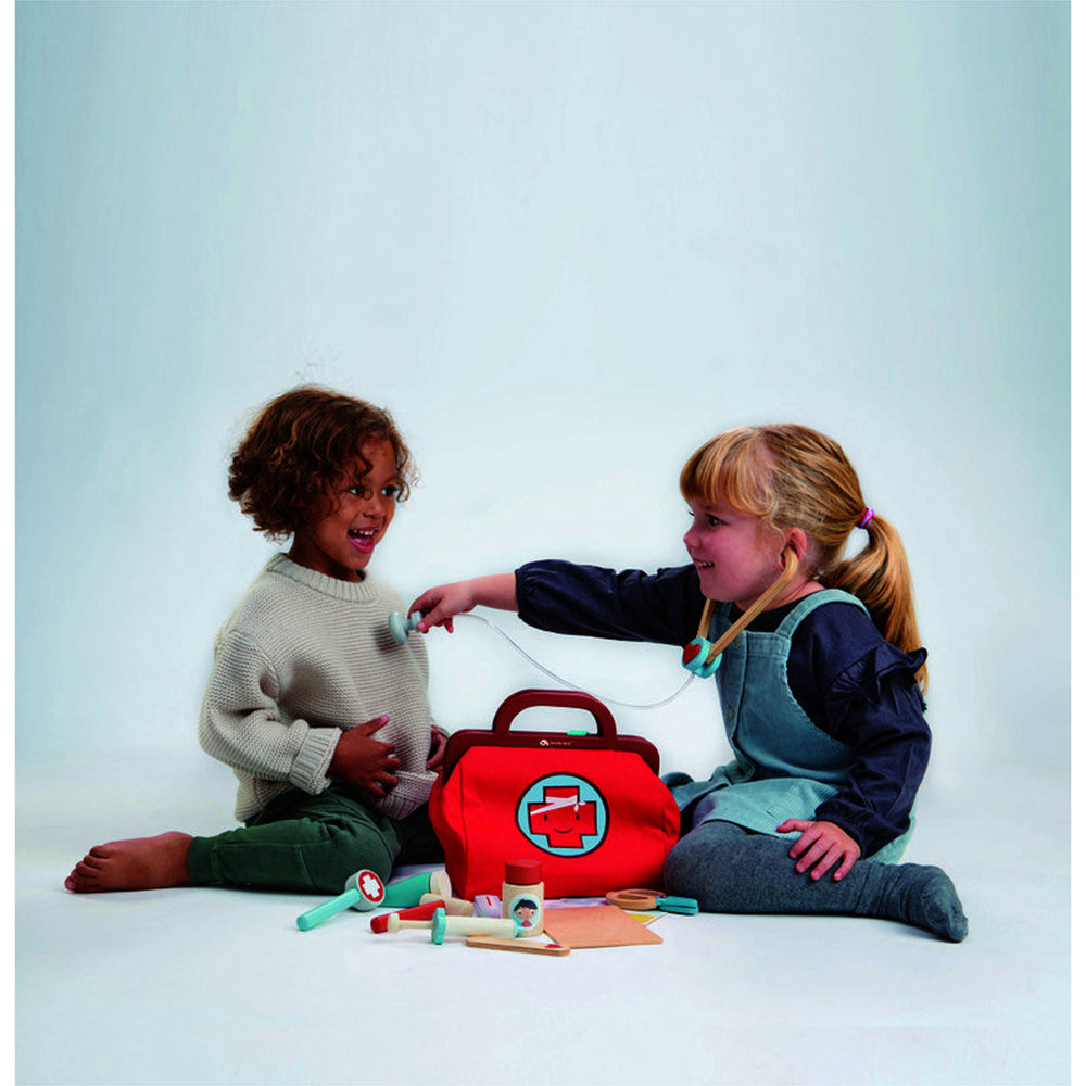 Tender Leaf Toys 24.5cm Doctor's Bag & Accessory Wood Toy Set Kids 3y+