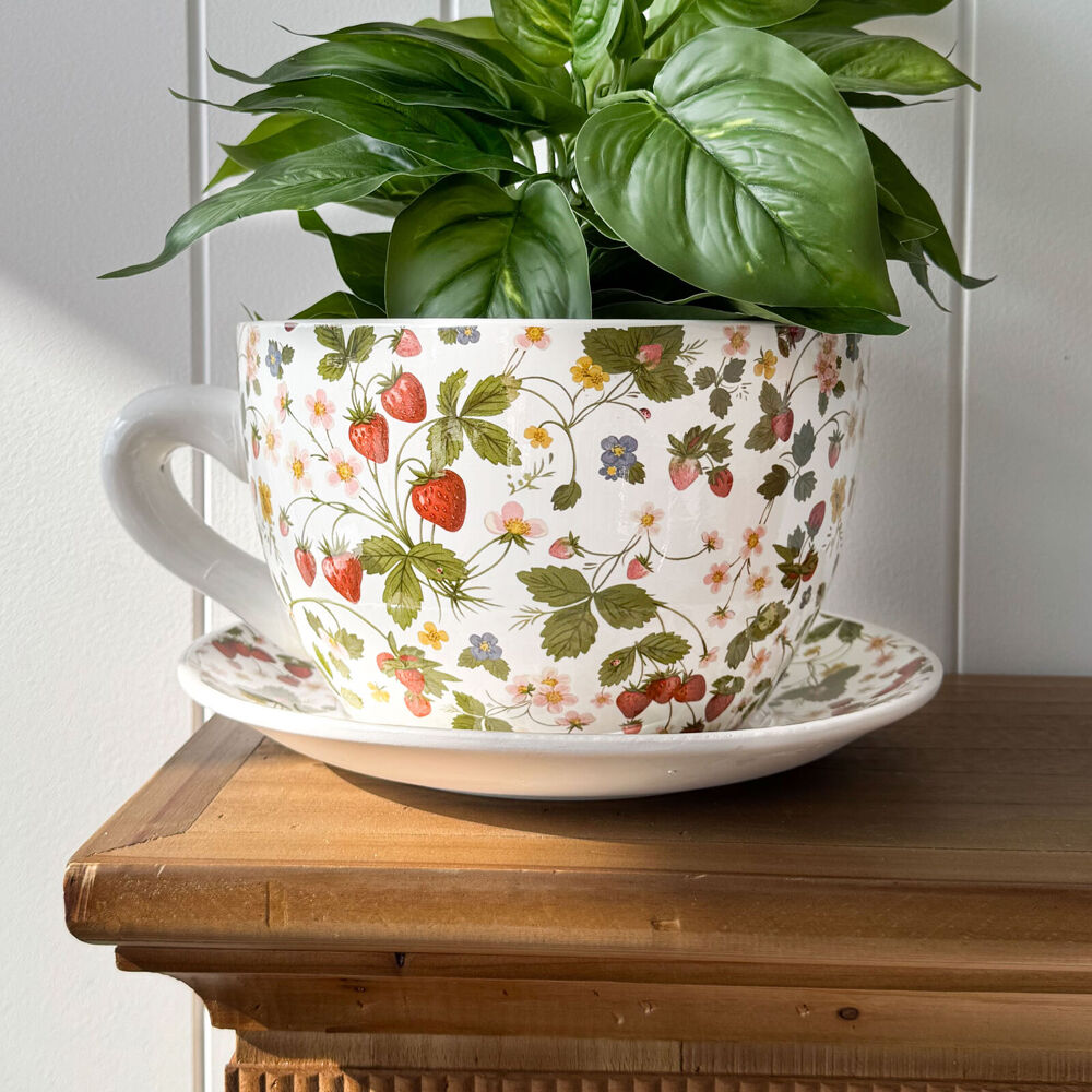 Urban Ceramic Strawberry Fields Tea Cup Outdoor Planter Pot 13x24cm Green/Red
