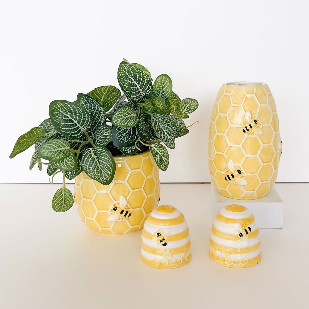 2PK Urban Bee Hive Salt Pepper Shakers Yellow 7cm Serveware Home Kitchen Decor