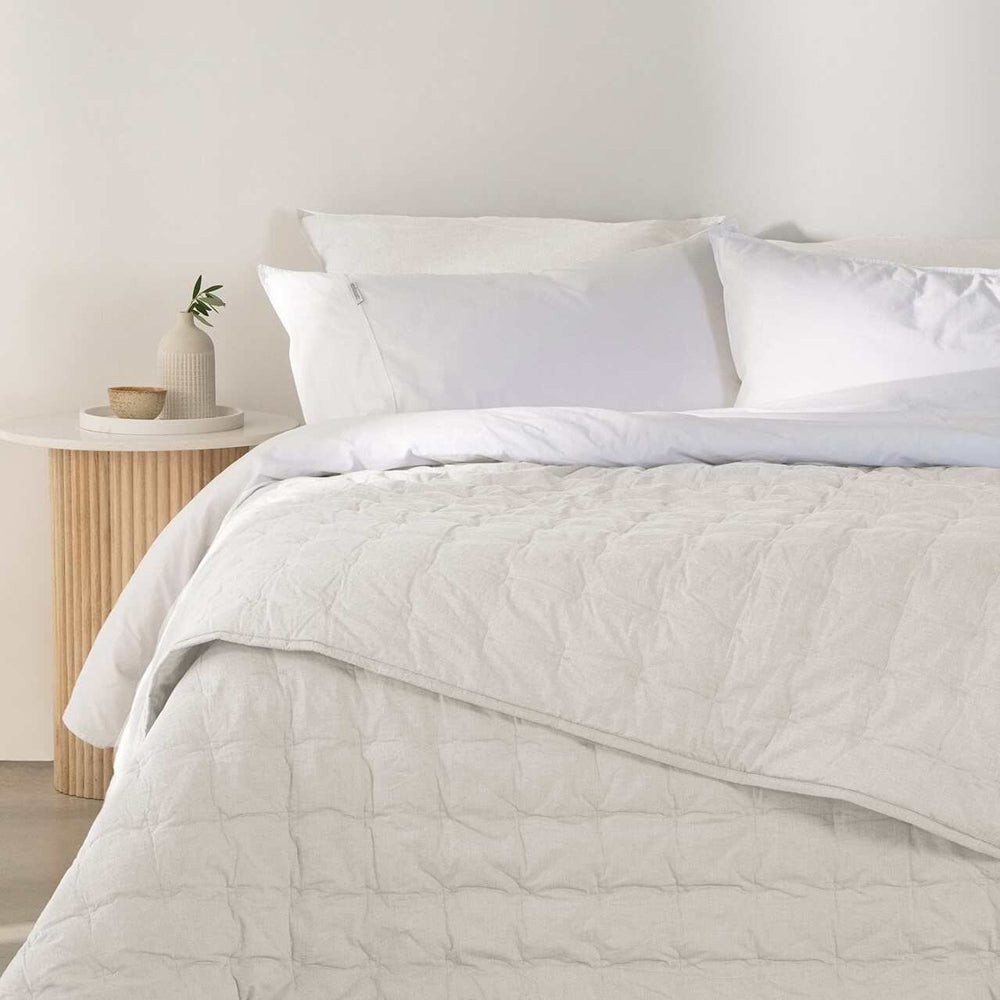 Canningvale Vintage Softwash Coverlet Oatmeal Melange