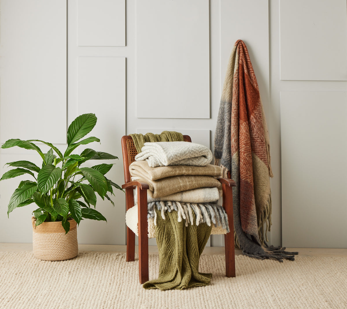 Pilbeam Living Berkshire Wool Blend 127x152cm Throw - Taupe/Cream